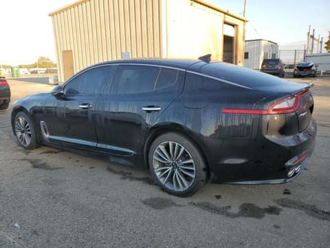 2019 Kia Stinger, VIN KNAE15LA0K6065609. Фото 2 з 6 з аукціону Copart. Каталог авто зі США OpenDataCar.