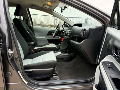 2014 Toyota Prius C, VIN JTDKDTB39E1572823. Фото 5 з 6 з аукціону Copart. Каталог авто зі США OpenDataCar.