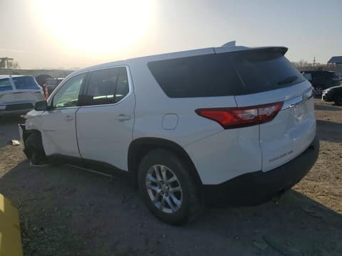 2019 Chevrolet Traverse, VIN 1GNEVFKW7KJ245457. Zdjęcie 2 z 6 z aukcji Copart. Katalog aut z USA OpenDataCar.