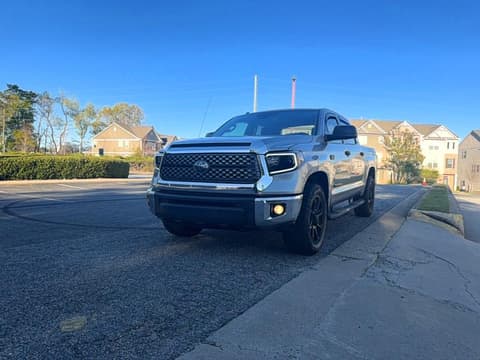 2018 Toyota Tundra, VIN 5TFDW5F13JX720544. Фото 2 з 6 з аукціону Copart. Каталог авто зі США OpenDataCar.