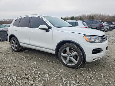 2013 Volkswagen Touareg, VIN WVGEP9BP5DD012378. Фото 4 из 6 с аукциона Copart. Каталог авто из США OpenDataCar.