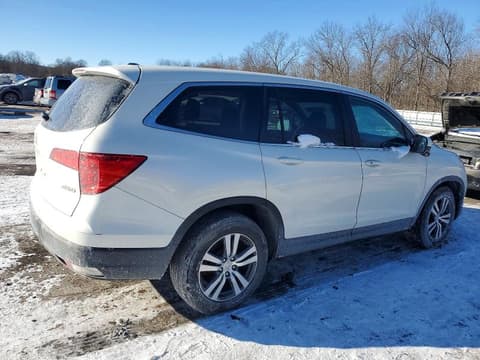 2016 Honda Pilot, VIN 5FNYF6H55GB046326. Фото 3 из 6 с аукциона Copart. Каталог авто из США OpenDataCar.