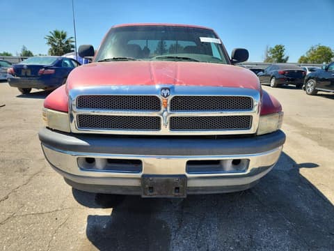 1998 Dodge Ram 1500, VIN 1B7HC13Y1WJ138280. Zdjęcie 5 z 6 z aukcji Copart. Katalog aut z USA OpenDataCar.