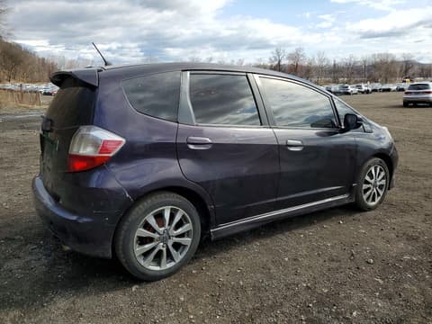 2013 Honda Fit, VIN JHMGE8H51DC030545. Фото 3 з 6 з аукціону Copart. Каталог авто зі США OpenDataCar.