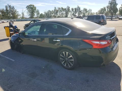 2017 Nissan Altima, VIN 1N4AL3AP5HC282824. Фото 2 з 6 з аукціону Copart. Каталог авто зі США OpenDataCar.