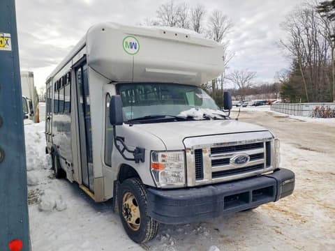 2019 Ford Econoline E350, VIN 1FDEE3F64KDC25971. Фото 1 з 6 з аукціону Copart. Каталог авто зі США OpenDataCar.