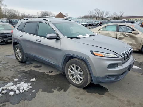 2015 Jeep Cherokee, VIN 1C4PJMCB7FW571801. Фото 4 з 6 з аукціону Copart. Каталог авто зі США OpenDataCar.