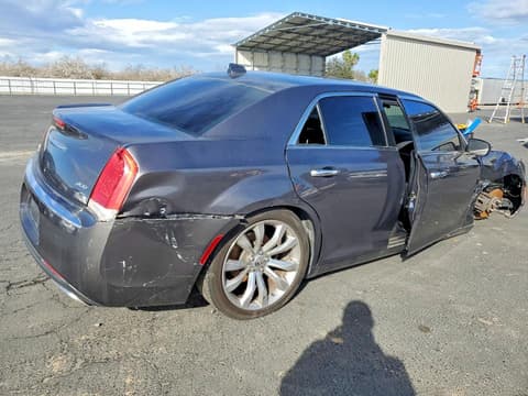 2019 Chrysler 300, VIN 2C3CCAEG0KH555615. Фото 3 з 6 з аукціону Copart. Каталог авто зі США OpenDataCar.
