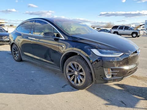 2019 Tesla Model X, VIN 5YJXCBE25KF151478. Фото 4 з 6 з аукціону Copart. Каталог авто зі США OpenDataCar.