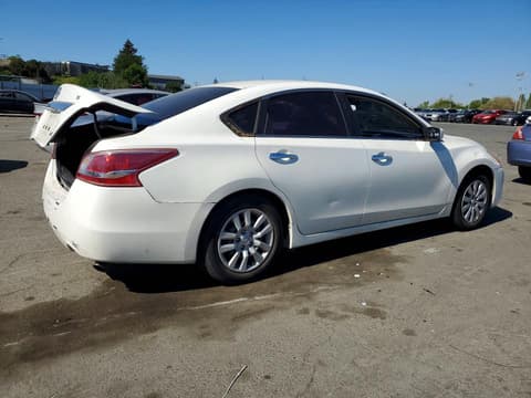 2013 Nissan Altima, VIN 1N4AL3AP8DN563613. Zdjęcie 3 z 6 z aukcji Copart. Katalog aut z USA OpenDataCar.