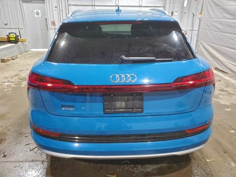 2019 Audi e-tron, VIN WA1VABGE4KB012072. Фото 6 из 6 с аукциона Copart. Каталог авто из США OpenDataCar.