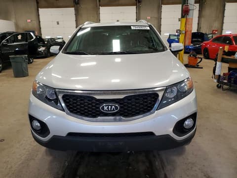 2013 Kia Sorento, VIN 5XYKTDA60DG418116. Фото 5 з 6 з аукціону Copart. Каталог авто зі США OpenDataCar.