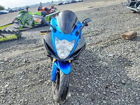 2015 Suzuki GSX-R750, VIN JS1GR7MA0F2100199. Фото 2 з 6 з аукціону Copart. Каталог авто зі США OpenDataCar.
