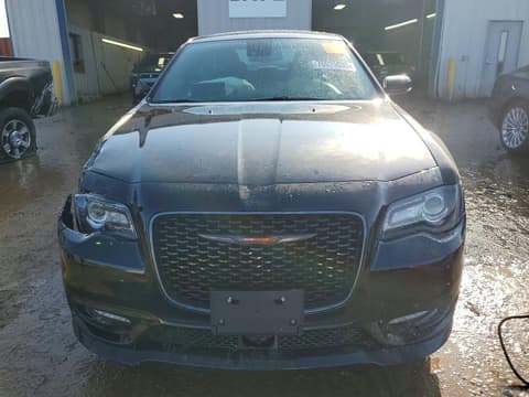 2021 Chrysler 300, VIN 2C3CCABT4MH660176. Фото 5 з 6 з аукціону Copart. Каталог авто зі США OpenDataCar.