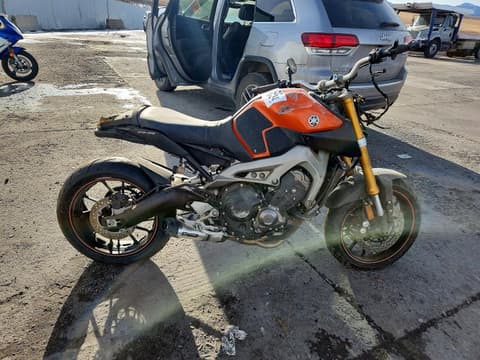 2014 Yamaha FZ09, VIN JYARN33EXEA002756. Фото 1 из 6 с аукциона Copart. Каталог авто из США OpenDataCar.