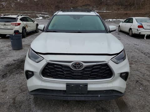 2022 Toyota Highlander, VIN 5TDHZRBH8NS581817. Фото 5 з 6 з аукціону Copart. Каталог авто зі США OpenDataCar.