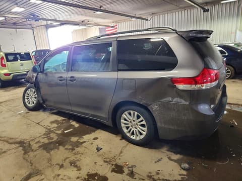 2013 Toyota Sienna, VIN 5TDYK3DC4DS404991. Фото 2 з 6 з аукціону Copart. Каталог авто зі США OpenDataCar.