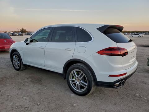 2016 Porsche Cayenne, VIN WP1AE2A24GLA64521. Фото 2 з 6 з аукціону Copart. Каталог авто зі США OpenDataCar.