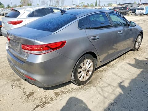 2016 Kia Optima, VIN 5XXGU4L38GG052033. Фото 3 з 6 з аукціону Copart. Каталог авто зі США OpenDataCar.