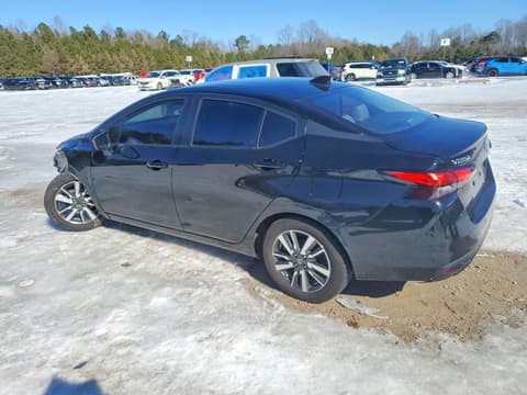 2021 Nissan Versa, VIN 3N1CN8EV0ML853219. Фото 2 з 6 з аукціону Copart. Каталог авто зі США OpenDataCar.