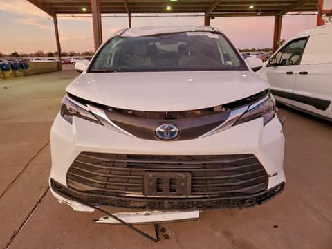 2025 Toyota Sienna, VIN 5TDKRKEC3SS253858. Photo 5 of 6 from Copart auction. OpenDataCar US salvage catalog.