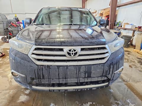 2013 Toyota Highlander, VIN 5TDBK3EH2DS199137. Фото 5 з 6 з аукціону Copart. Каталог авто зі США OpenDataCar.