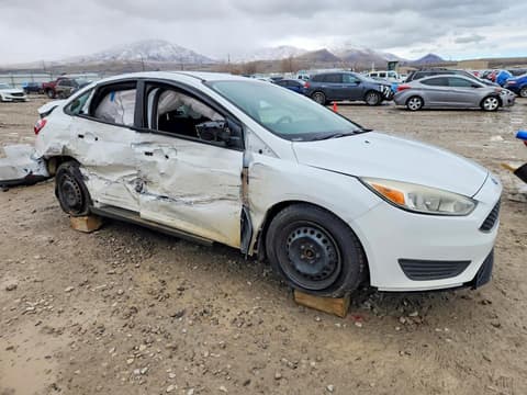 2016 Ford Focus, VIN 1FADP3E23GL320727. Фото 4 з 6 з аукціону Copart. Каталог авто зі США OpenDataCar.