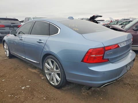 2017 Volvo S90, VIN YV1A22ML7H1000995. Фото 2 из 6 с аукциона Copart. Каталог авто из США OpenDataCar.