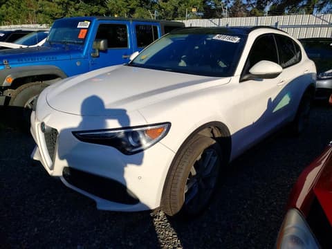 2018 Alfa romeo Stelvio, VIN ZASFAKPN3J7B74181. Фото 1 з 6 з аукціону Copart. Каталог авто зі США OpenDataCar.