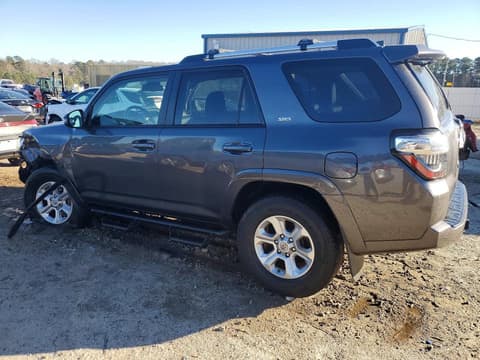 2021 Toyota 4Runner, VIN JTENU5JRXM5847715. Фото 2 з 6 з аукціону Copart. Каталог авто зі США OpenDataCar.