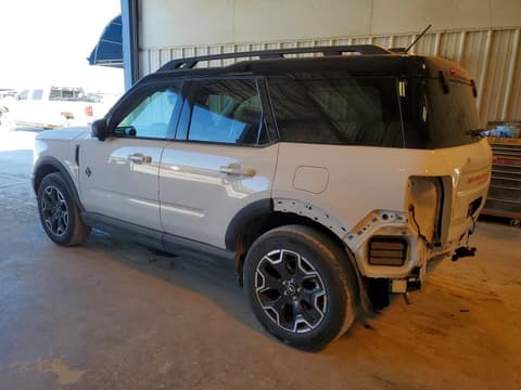 2025 Ford Bronco Sport, VIN 3FMCR9CN1SRE98237. Фото 2 з 6 з аукціону Copart. Каталог авто зі США OpenDataCar.