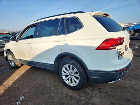 2019 Volkswagen Tiguan, VIN 3VV2B7AX9KM145112. Фото 2 з 6 з аукціону Copart. Каталог авто зі США OpenDataCar.