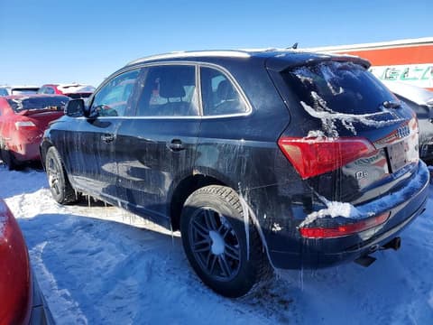 2011 Audi Q5, VIN WA1LFCFP8BA114465. Фото 2 з 6 з аукціону Copart. Каталог авто зі США OpenDataCar.