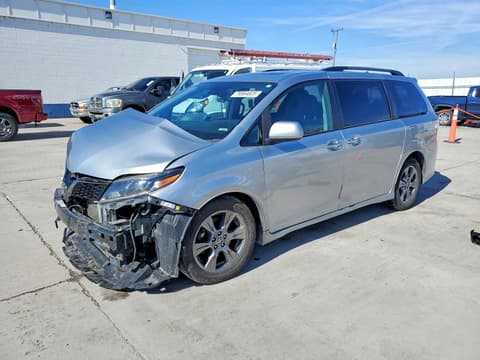 2019 Toyota Sienna, VIN 5TDEZ3DC5KS226410. Фото 1 з 6 з аукціону Copart. Каталог авто зі США OpenDataCar.