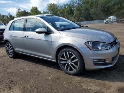 2017 Volkswagen Golf, VIN 3VW217AU5HM058823. Фото 4 з 6 з аукціону Copart. Каталог авто зі США OpenDataCar.