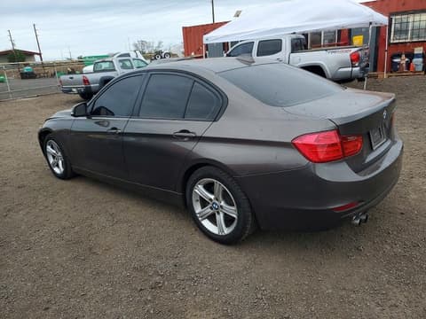 2013 Bmw 3 Series, VIN WBA3A5C58DF600263. Фото 2 из 6 с аукциона Copart. Каталог авто из США OpenDataCar.