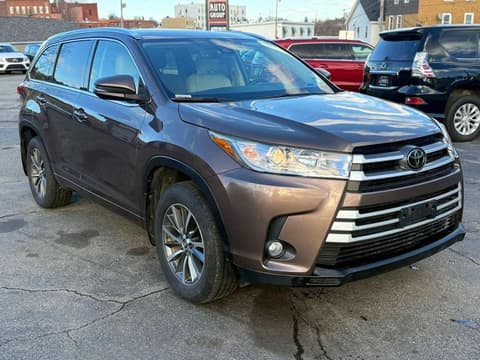 2018 Toyota Highlander, VIN 5TDJZRFH3JS913099. Фото 4 з 6 з аукціону Copart. Каталог авто зі США OpenDataCar.