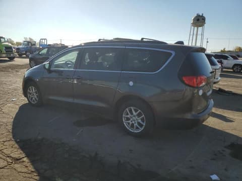 2020 Chrysler Voyager, VIN 2C4RC1DG1LR262759. Фото 2 из 6 с аукциона Copart. Каталог авто из США OpenDataCar.