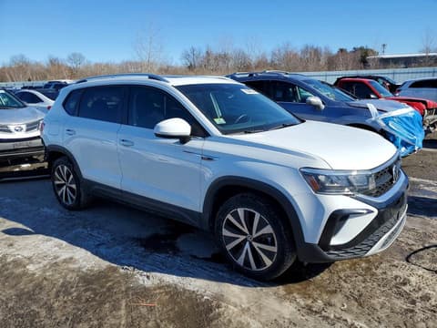 2022 Volkswagen Taos, VIN 3VVPX7B23NM054190. Фото 4 з 6 з аукціону Copart. Каталог авто зі США OpenDataCar.