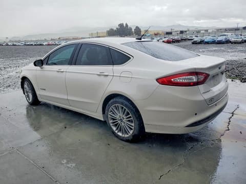 2013 Ford Fusion, VIN 3FA6P0LU6DR261231. Фото 2 з 6 з аукціону Copart. Каталог авто зі США OpenDataCar.