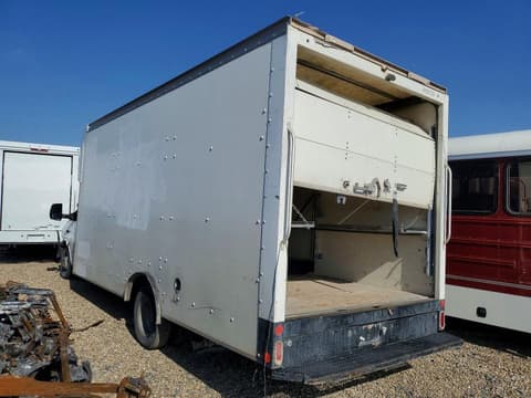 2017 Chevrolet Express 4500, VIN 1HA6GUCG3HN011476. Фото 2 з 6 з аукціону Copart. Каталог авто зі США OpenDataCar.