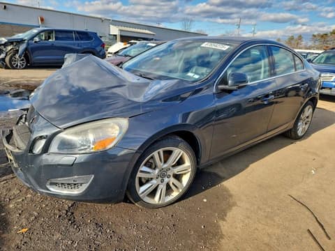 2013 Volvo S60, VIN YV1902FH9D2173729. Фото 1 з 6 з аукціону Copart. Каталог авто зі США OpenDataCar.
