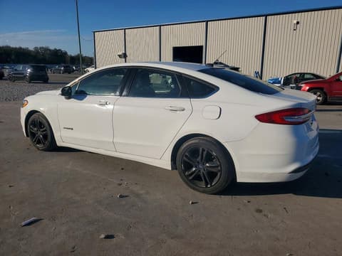 2018 Ford Fusion, VIN 3FA6P0LU0JR225837. Фото 2 з 6 з аукціону Copart. Каталог авто зі США OpenDataCar.