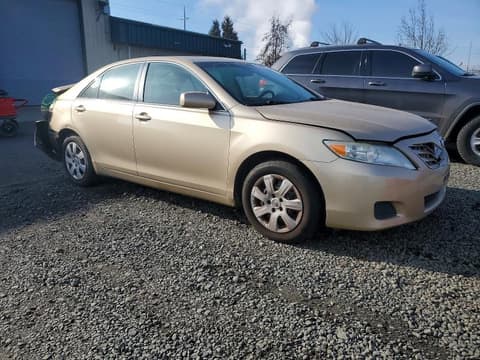 2010 Toyota Camry, VIN 4T1BF3EK3AU024821. Фото 4 з 6 з аукціону Copart. Каталог авто зі США OpenDataCar.
