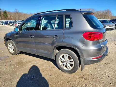 2016 Volkswagen Tiguan, VIN WVGBV7AXXGW594923. Фото 2 з 6 з аукціону Copart. Каталог авто зі США OpenDataCar.