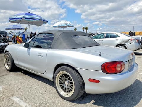 1999 Mazda MX-5 Miata, VIN JM1NB3535X0125560. Фото 2 з 6 з аукціону Copart. Каталог авто зі США OpenDataCar.