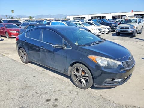 2015 Kia Forte, VIN KNAFZ4A81F5373617. Фото 4 из 6 с аукциона Copart. Каталог авто из США OpenDataCar.