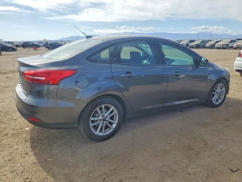 2018 Ford Focus, VIN 1FADP3F23JL287573. Фото 3 з 6 з аукціону Copart. Каталог авто зі США OpenDataCar.
