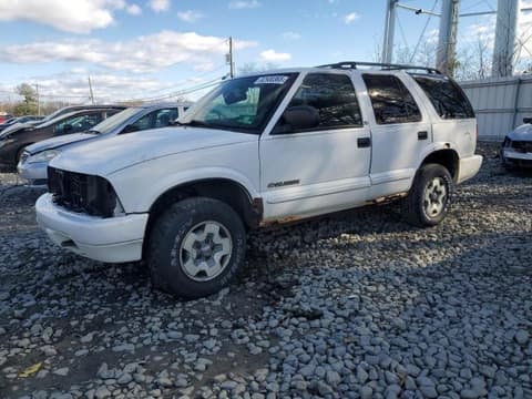 2002 Chevrolet Blazer, VIN 1GNDT13WX2K238564. Фото 1 з 6 з аукціону Copart. Каталог авто зі США OpenDataCar.