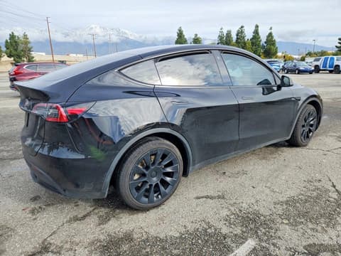2023 Tesla Model Y, VIN 7SAYGDEE2PA082674. Фото 3 з 6 з аукціону Copart. Каталог авто зі США OpenDataCar.